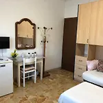 Le Terrazze Πανσιόν 3*
