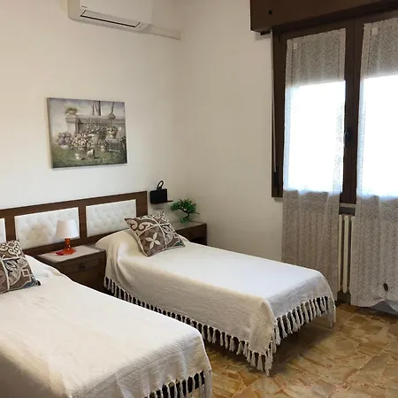 Le Terrazze بيت ضيافة فيرّارا